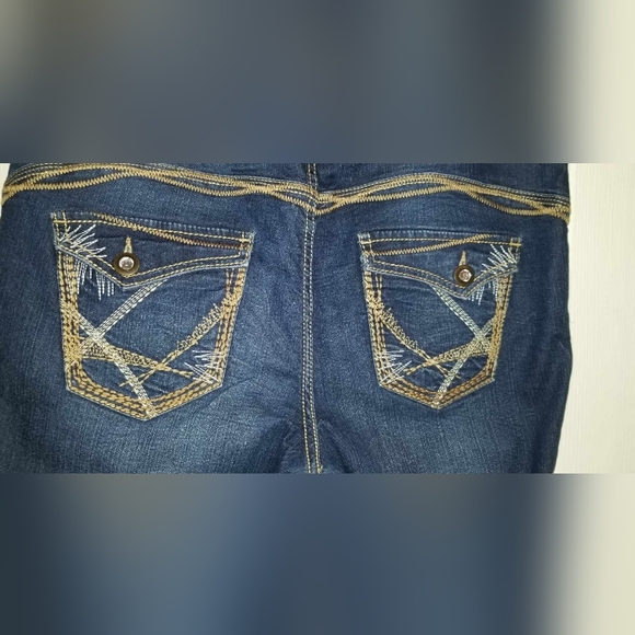 LANE BRYANT JEANS CUT FLARE SIZE 18 - Picture 2 of 3